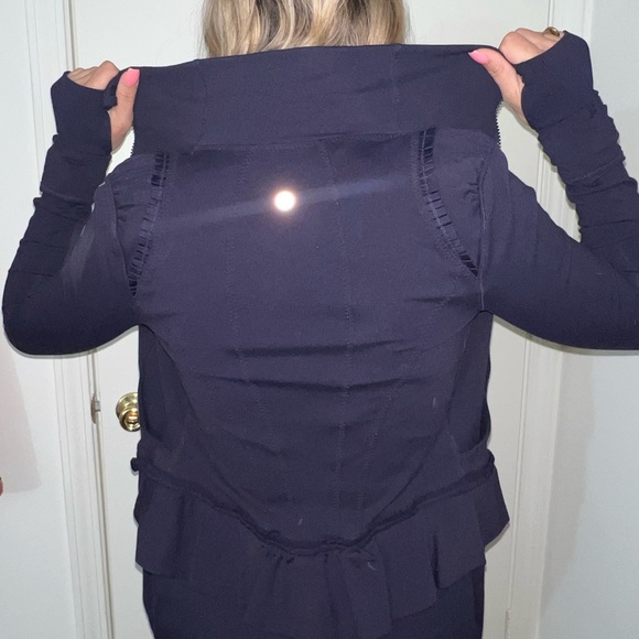 Lulu lemon workout jacket - Picture 6 of 6